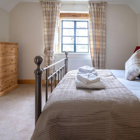 Pass The Keys Fourshires Lodge Wonderful Panoramic Views Moreton-in-Marsh Eksteriør bilde